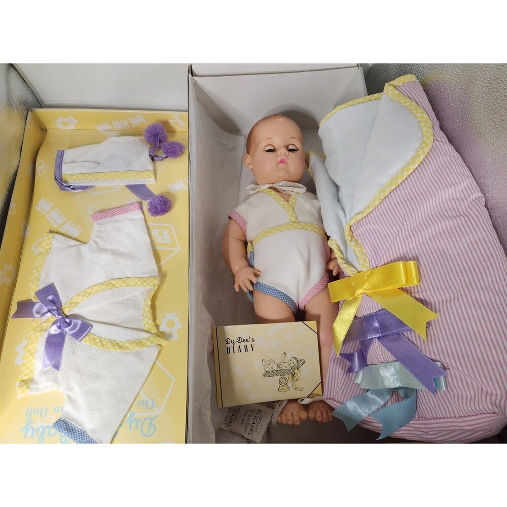 Vintage Effanbee Dy-Dee Baby "Almost Human" Doll 18" NIB V665